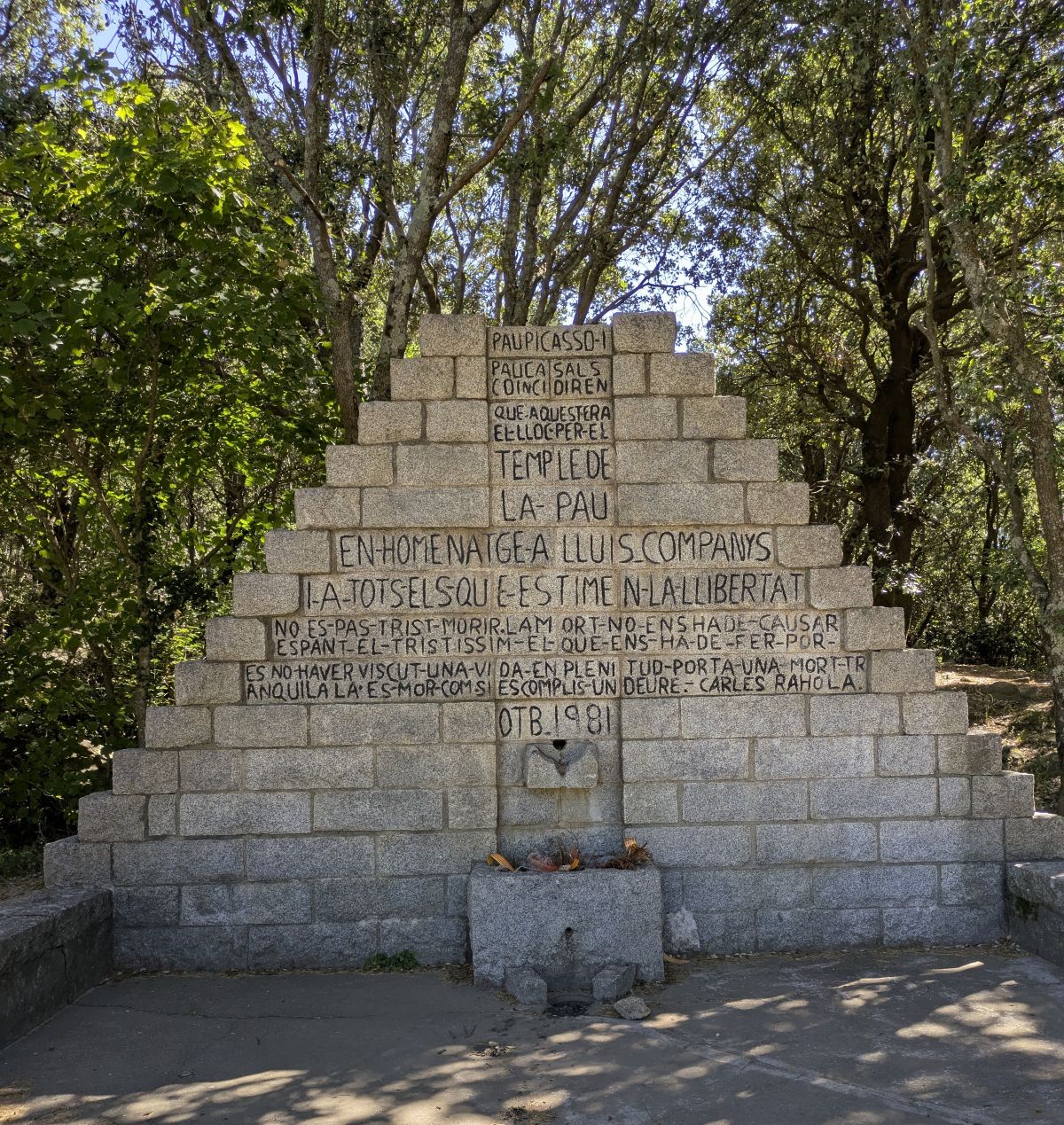 03-am Denkmal für Lluis Companys